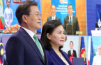 S.Korea, Japan ink first free trade deal via 15-country trade bloc