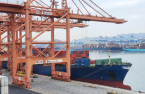 Freight crunch pushes S.Korean export firms into crisis 