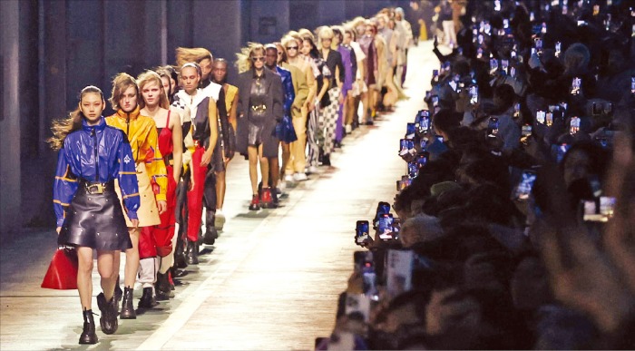 Louis Vuitton to open fashion show in Seoul in late April - The