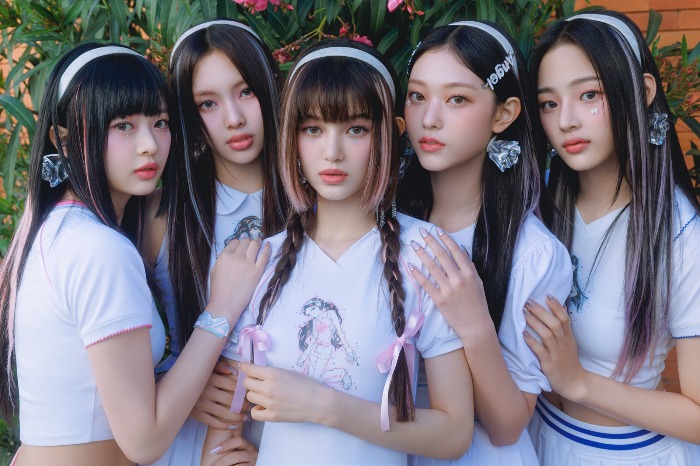 Rookie girl group NewJeans makes impressive debut on charts - The Korea  Times