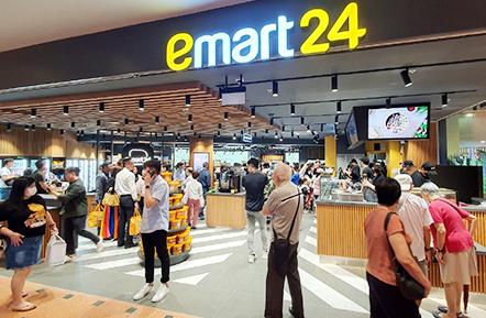 E-Mart enters Singapore with two corner shops selling K-food - KED Global