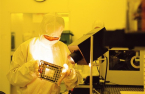 Samsung’s system chip, foundry business under close scrutiny for overhaul